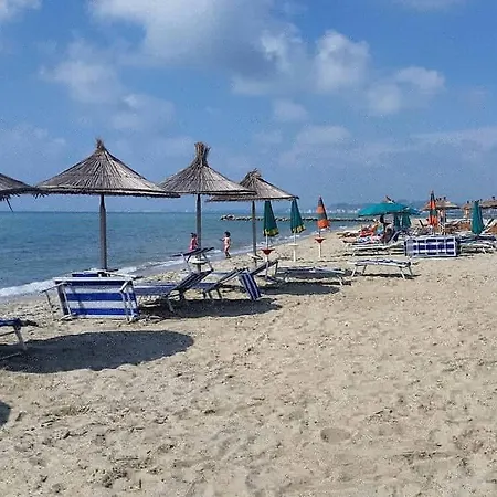 Rruga Qerret Plazh Dielli * Golem (Tirana)